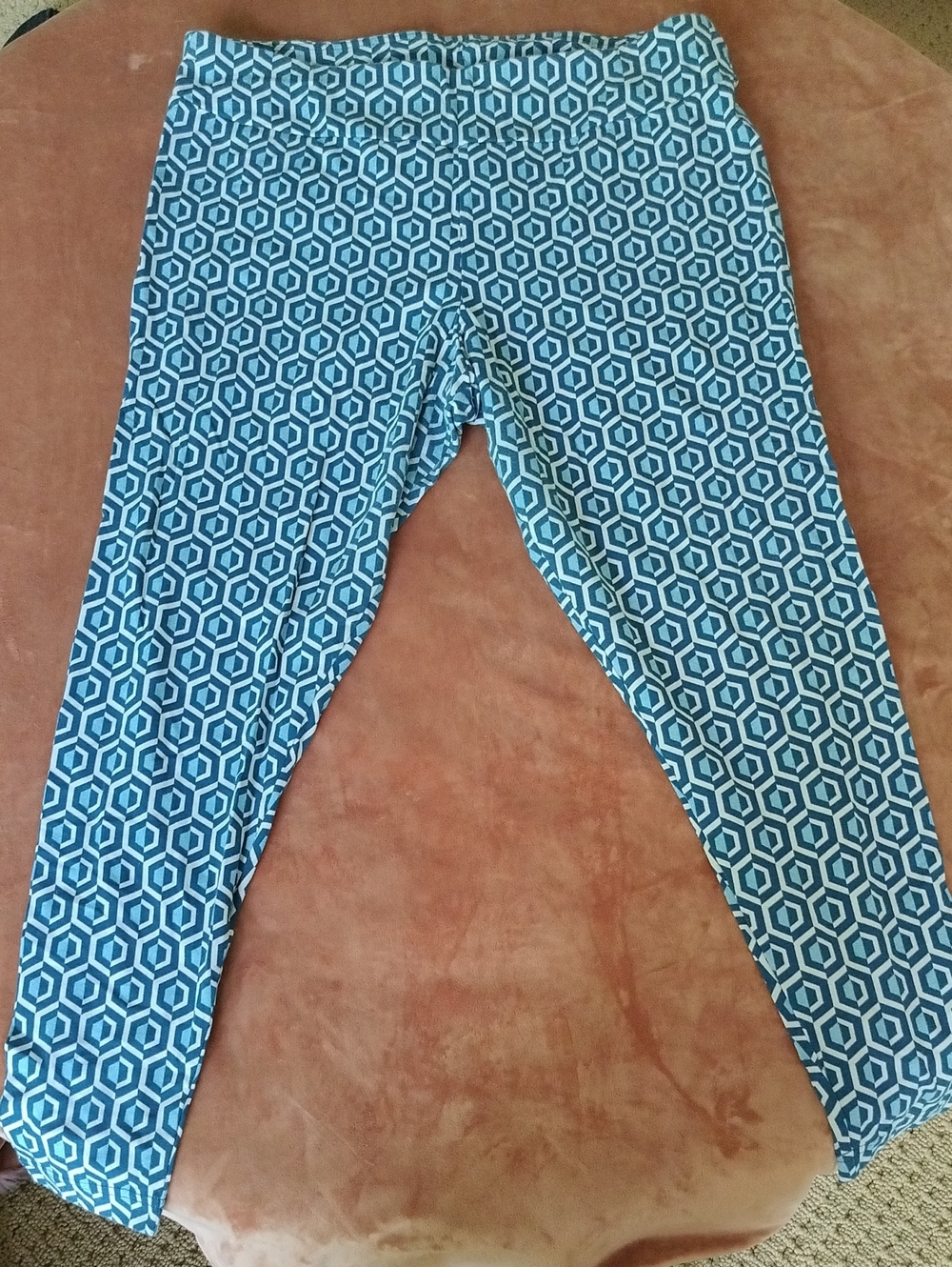 Time and Tru Blue and White Geometric Leggings